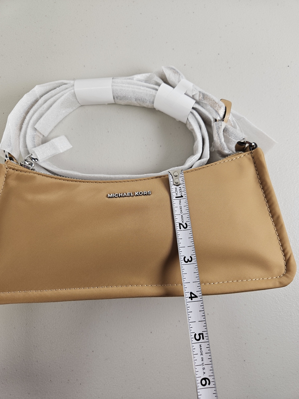 NWT Michael Kors Zadie Small East West Top Zip Crossbody Bag Tan - Picture 14 of 16